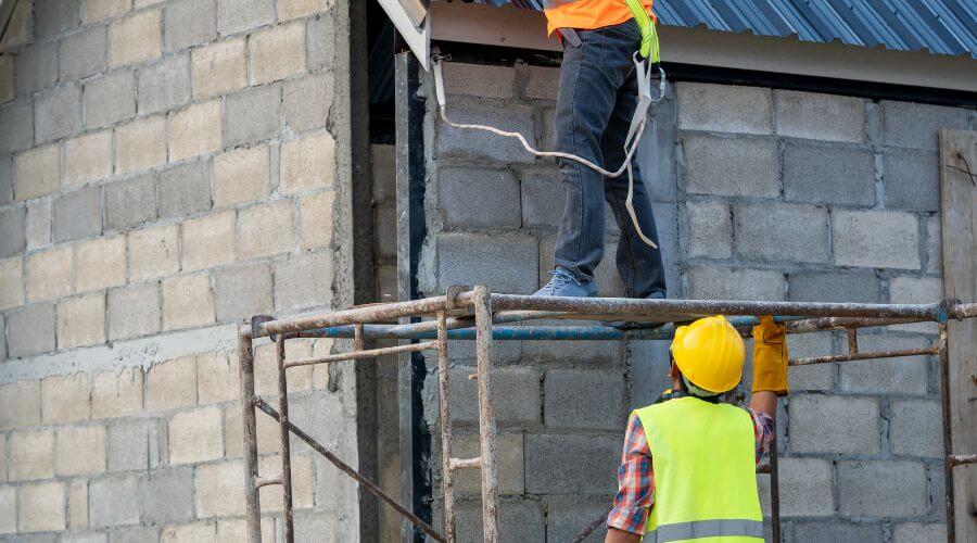 Expert Emergency Roof Repairs services in Gilbert, LA